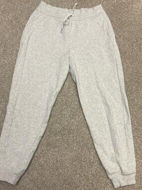 Lululemon Joggers – Women’s Grey Sweatpants – Drawstring Waist – Zip Pockets – S
